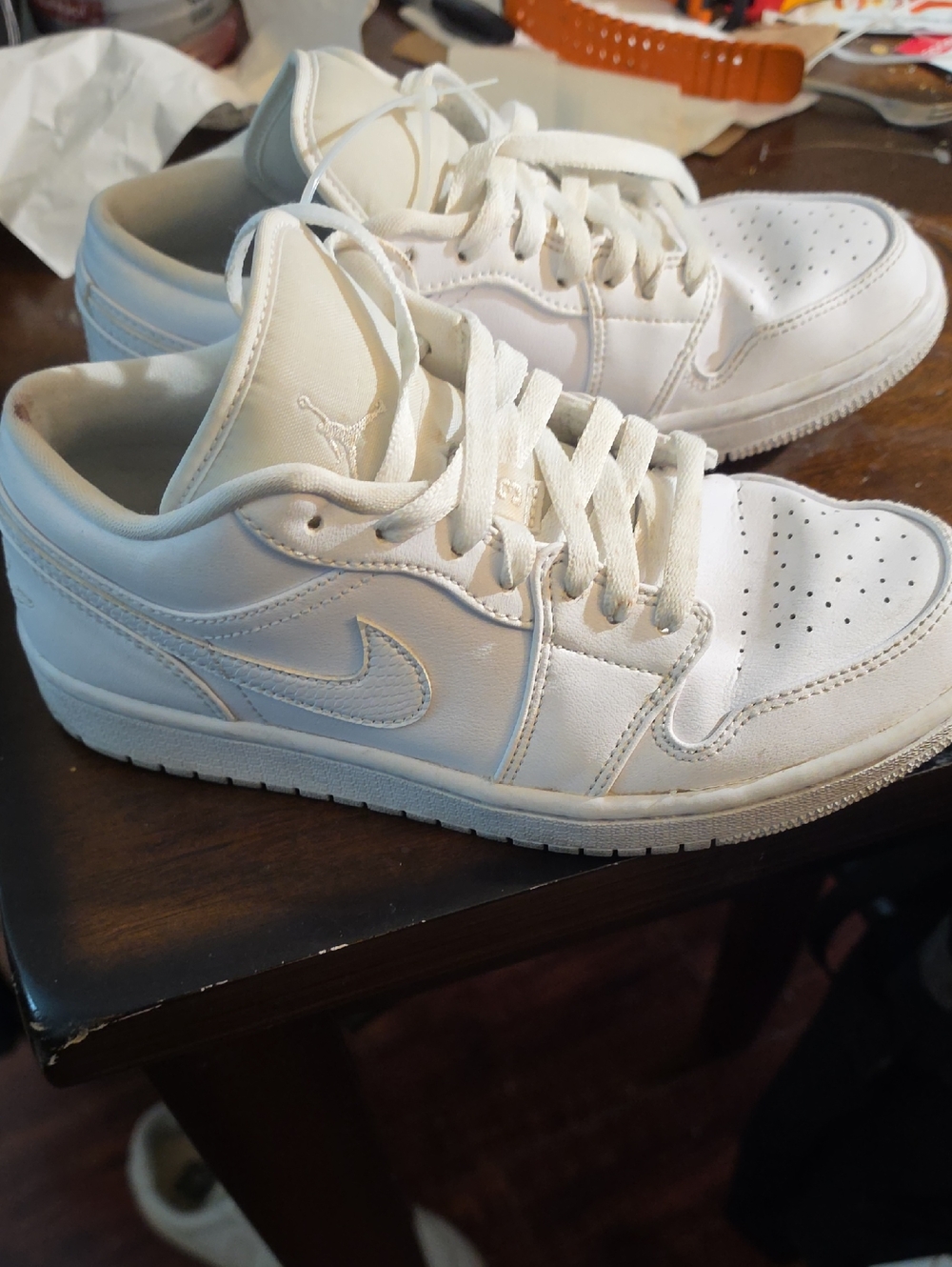 Nike White Men’s Low-Top Sneakers